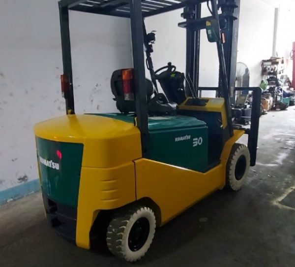 XE NÂNG ĐIỆN KOMATSU 3 TẤN