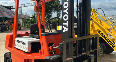 Xe nâng xăng Toyota 2 tấn đã qua sử dụng – xe nâng Đăk Lăk